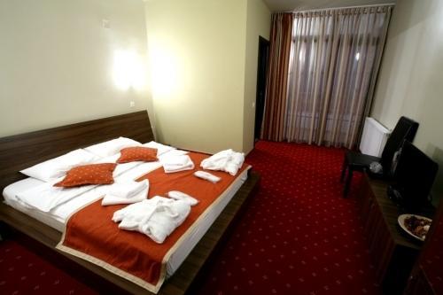 Maya House Hotel เปรดัล ภายนอก รูปภาพ